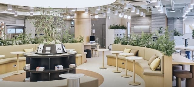 패스트파이브, 오피스 생태계의 판도를 바꾸다: 'WaaS(Workplace as a Service)'로 여는 업무 공간의 미래 표준